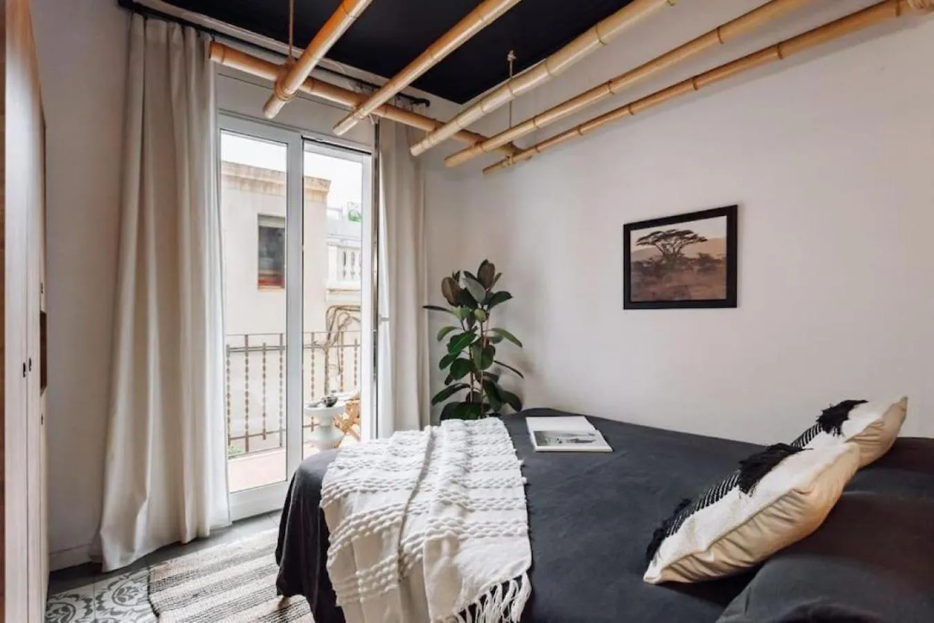 Apartman Mwitu - 2 Bedroom And Balcony In Poblenou Barcelona